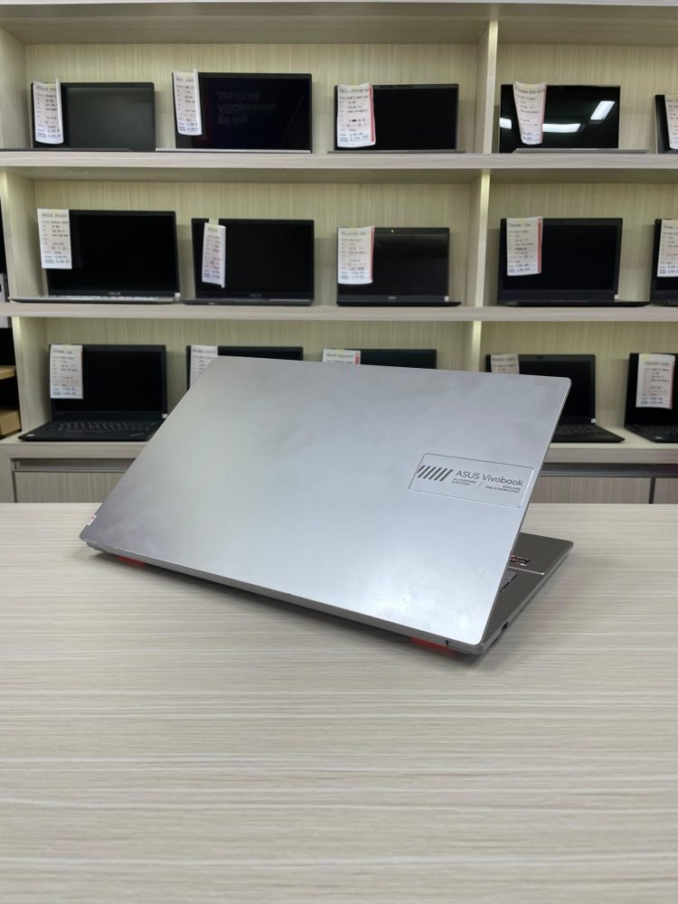 Asus VivoBook E1504FA - Gambar 5